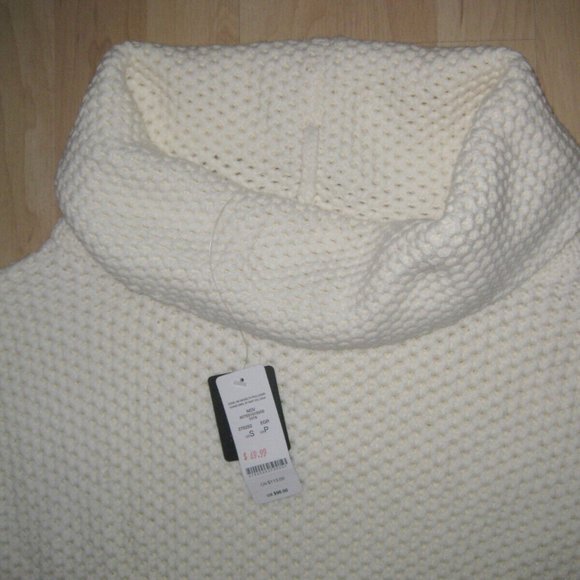 bebe Oversized Hip Length Cowl Neck Cream Ivory Sweater Size Small S NWT - Picture 2 of 4
